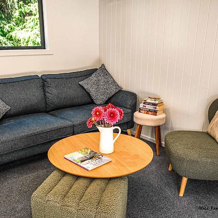 Pond Road Park - Raglan Villa Luaran gambar